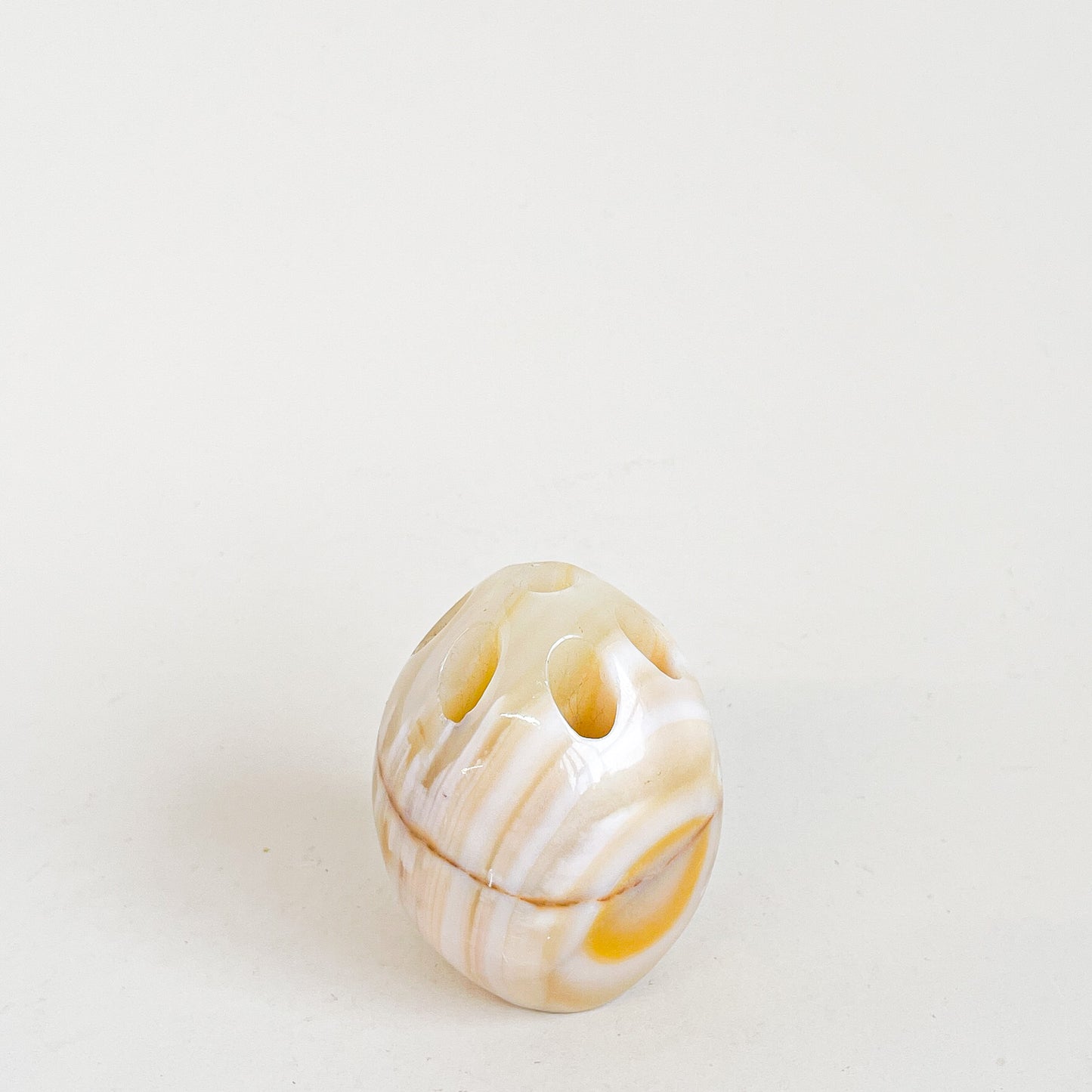 Onyx pencil holder