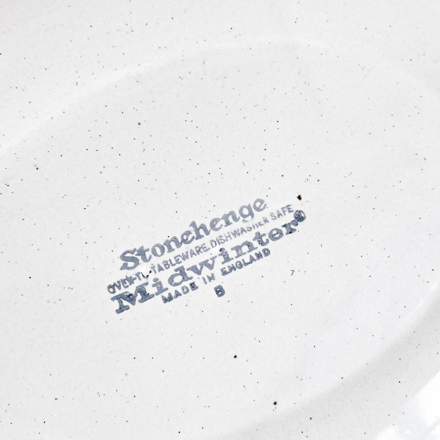 Stonehenge Midwinter strawberry serving plate