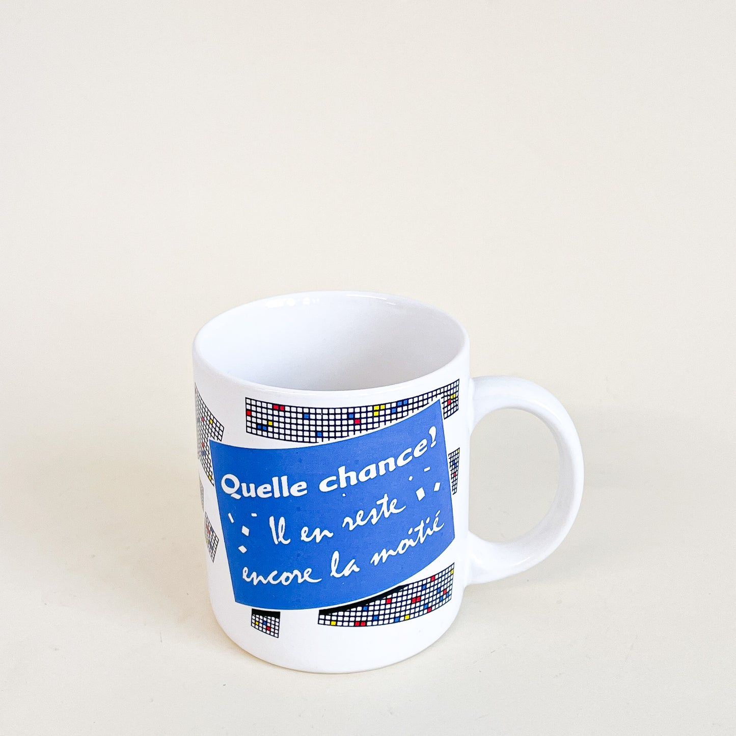 Tasse Quelle chance il en reste encore la moitié