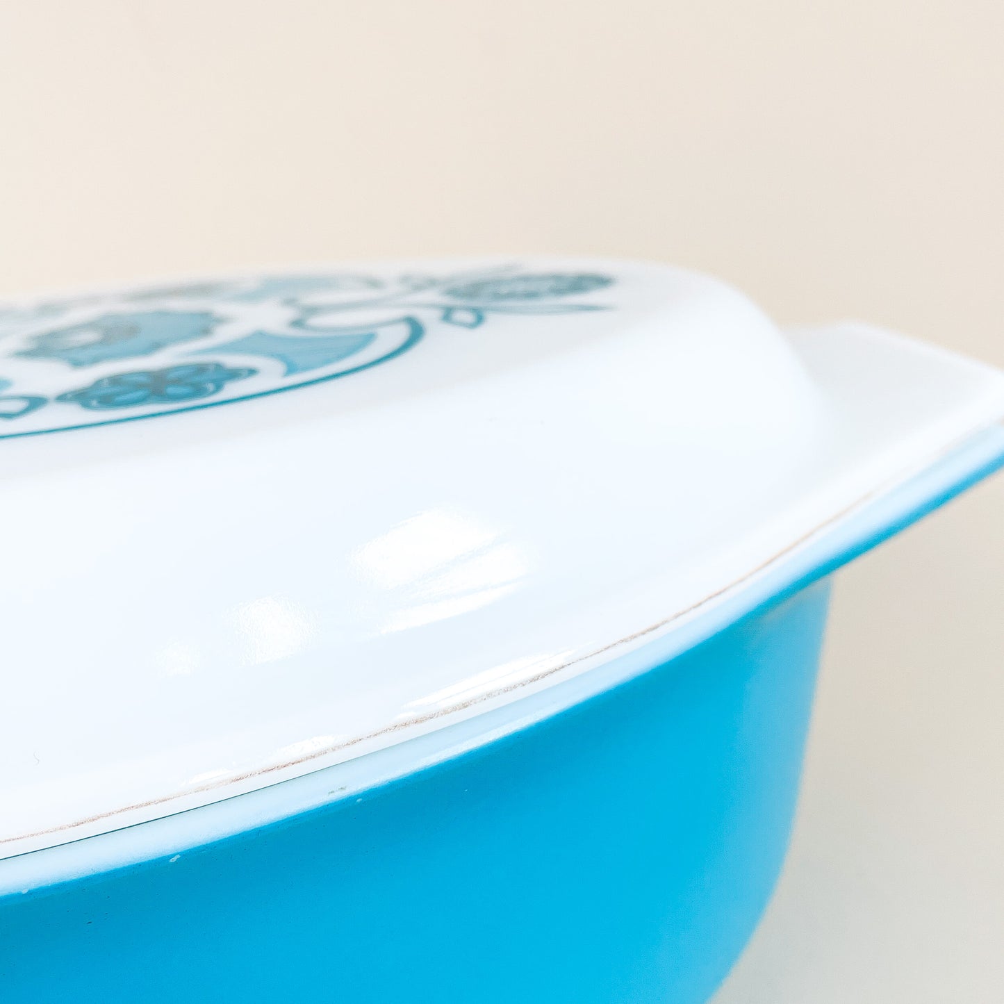 Pyrex Horizon Blue baking dish