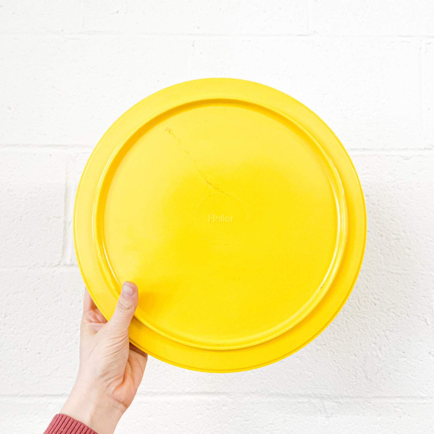 Plateau jaune Massimo Vignelli pour Heller