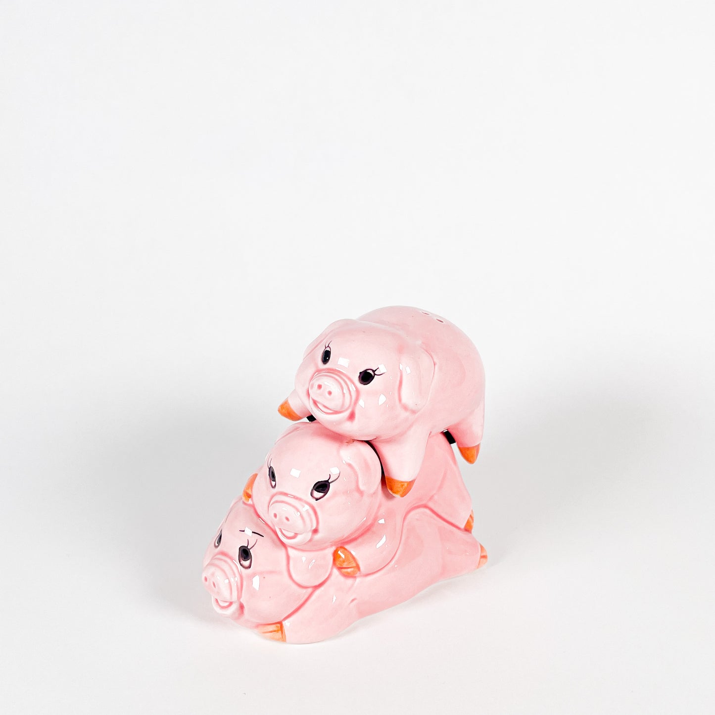 1994 piggy salt and pepper shaker