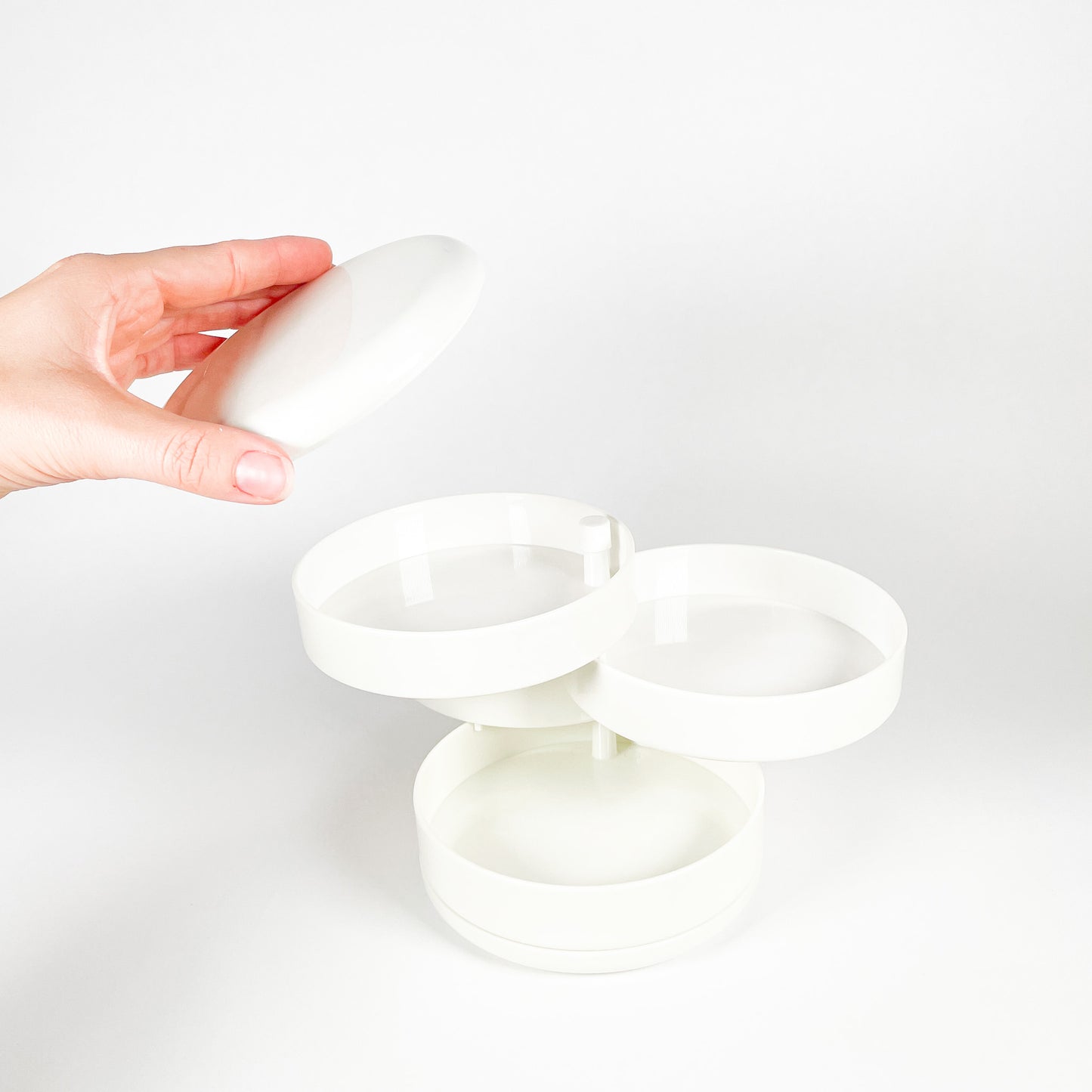 White swivel storage