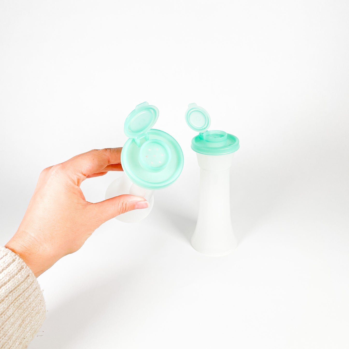 Tupperware turquoise salt and pepper shaker duo