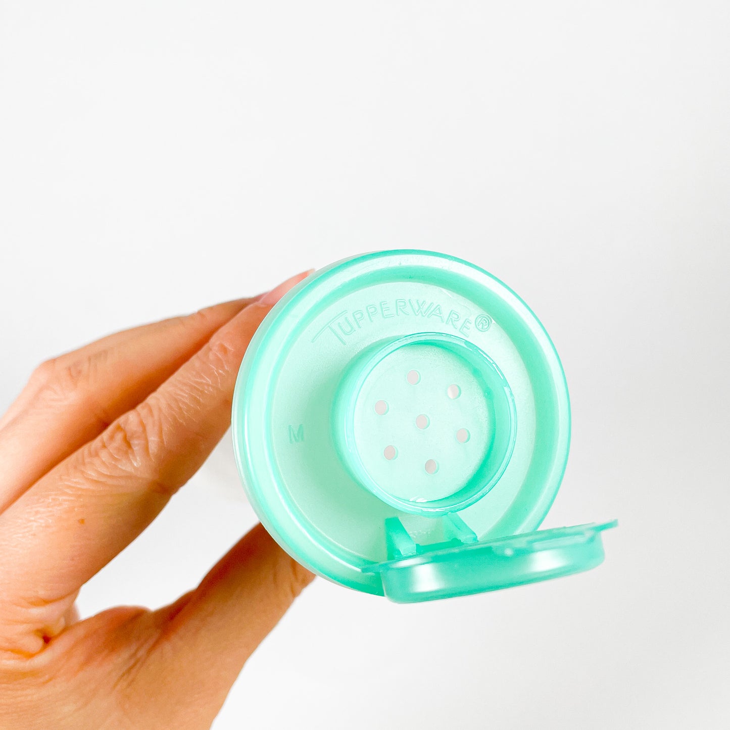 Tupperware turquoise salt and pepper shaker duo