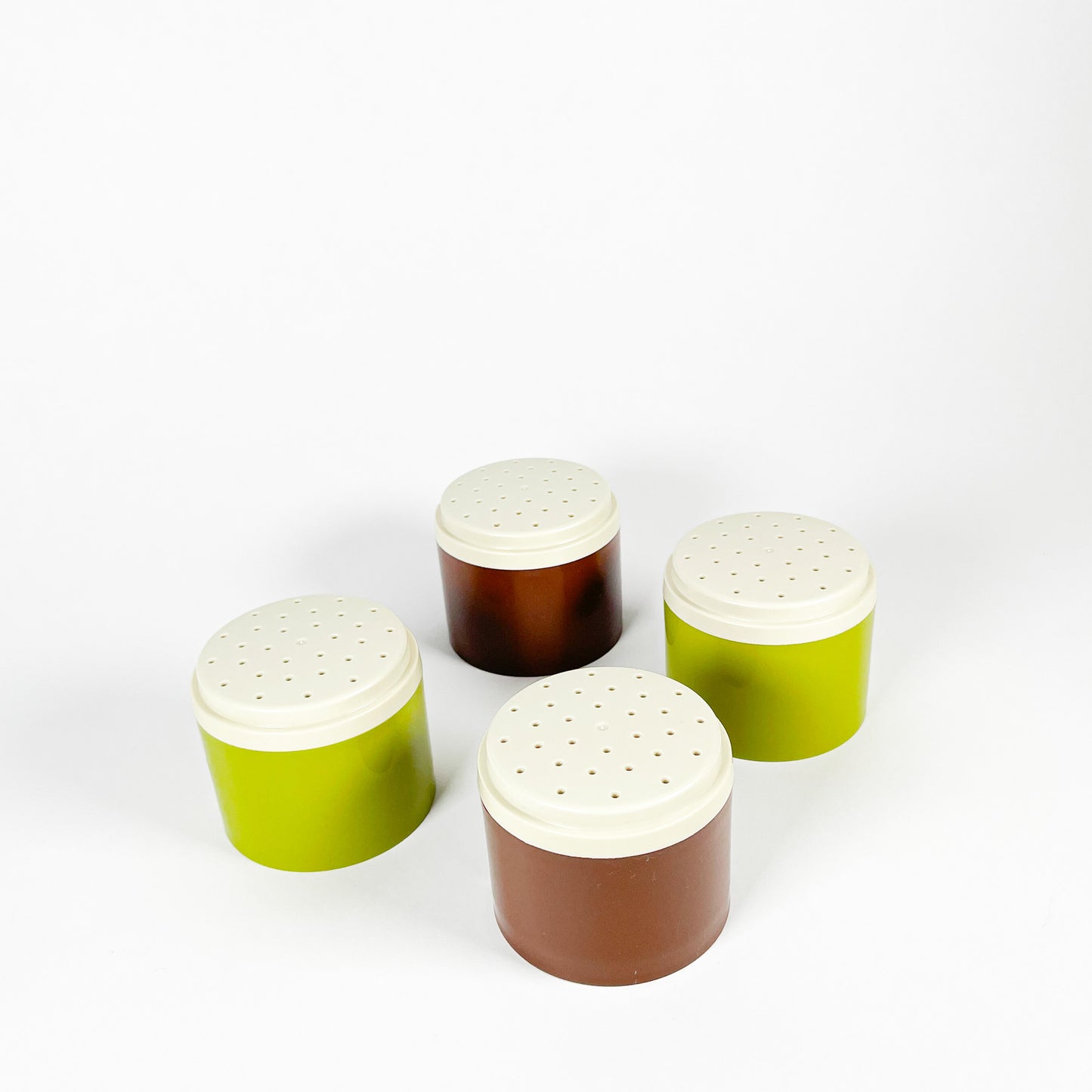Ensemble de pots à épices Tupperware verts et bruns