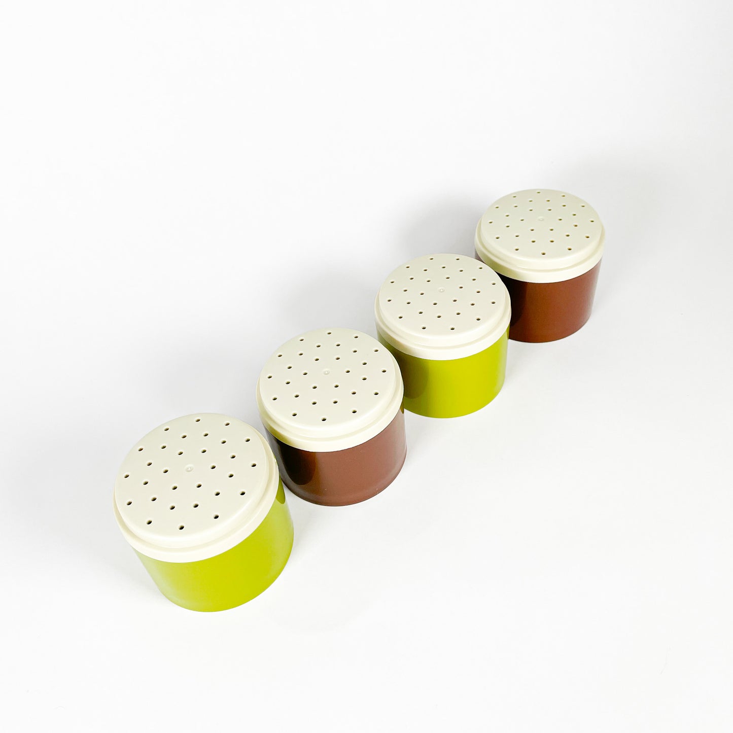 Ensemble de pots à épices Tupperware verts et bruns