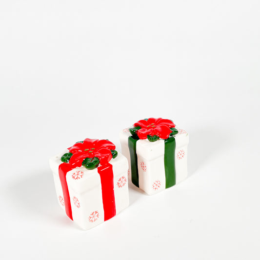 Salt pepper shaker gifts