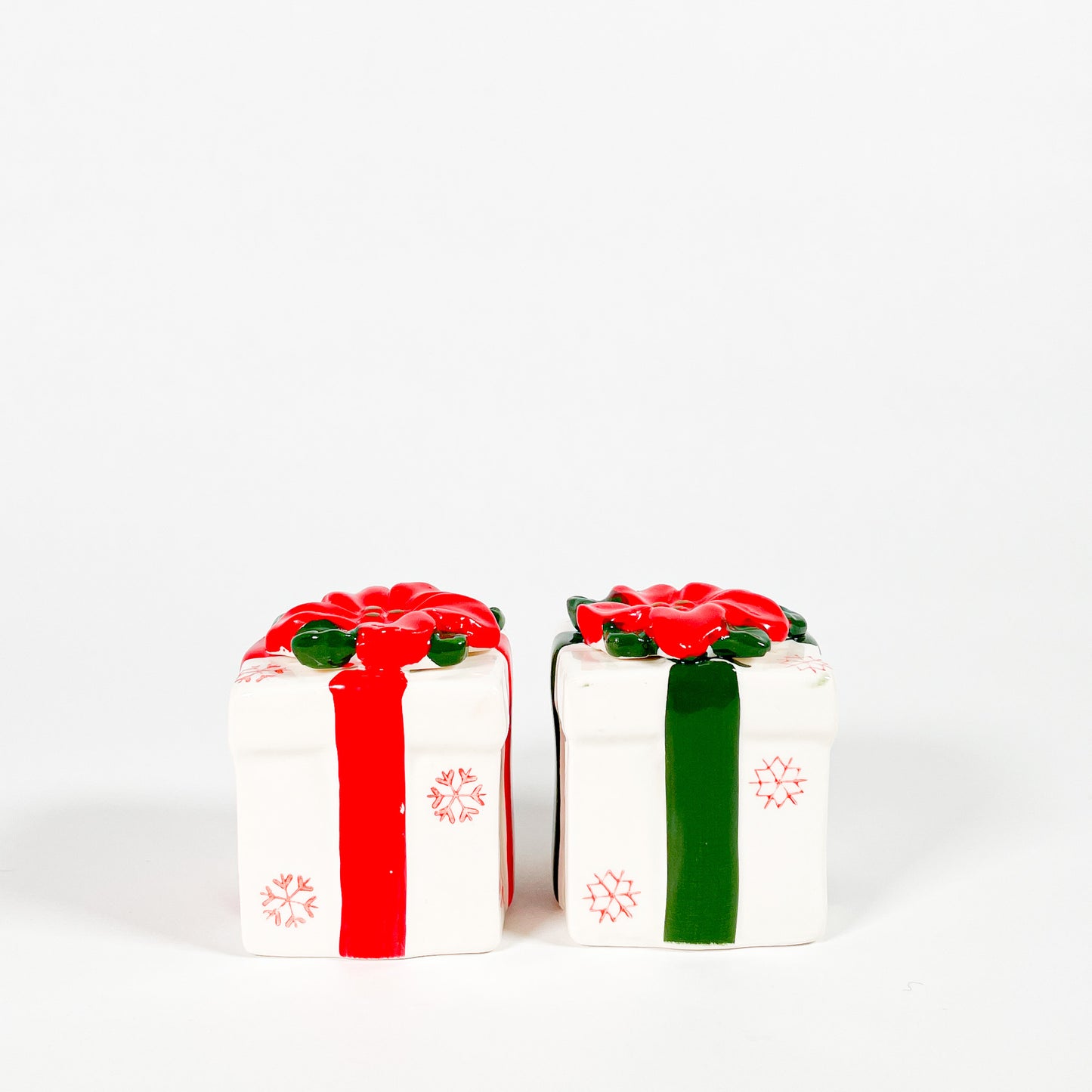 Salt pepper shaker gifts