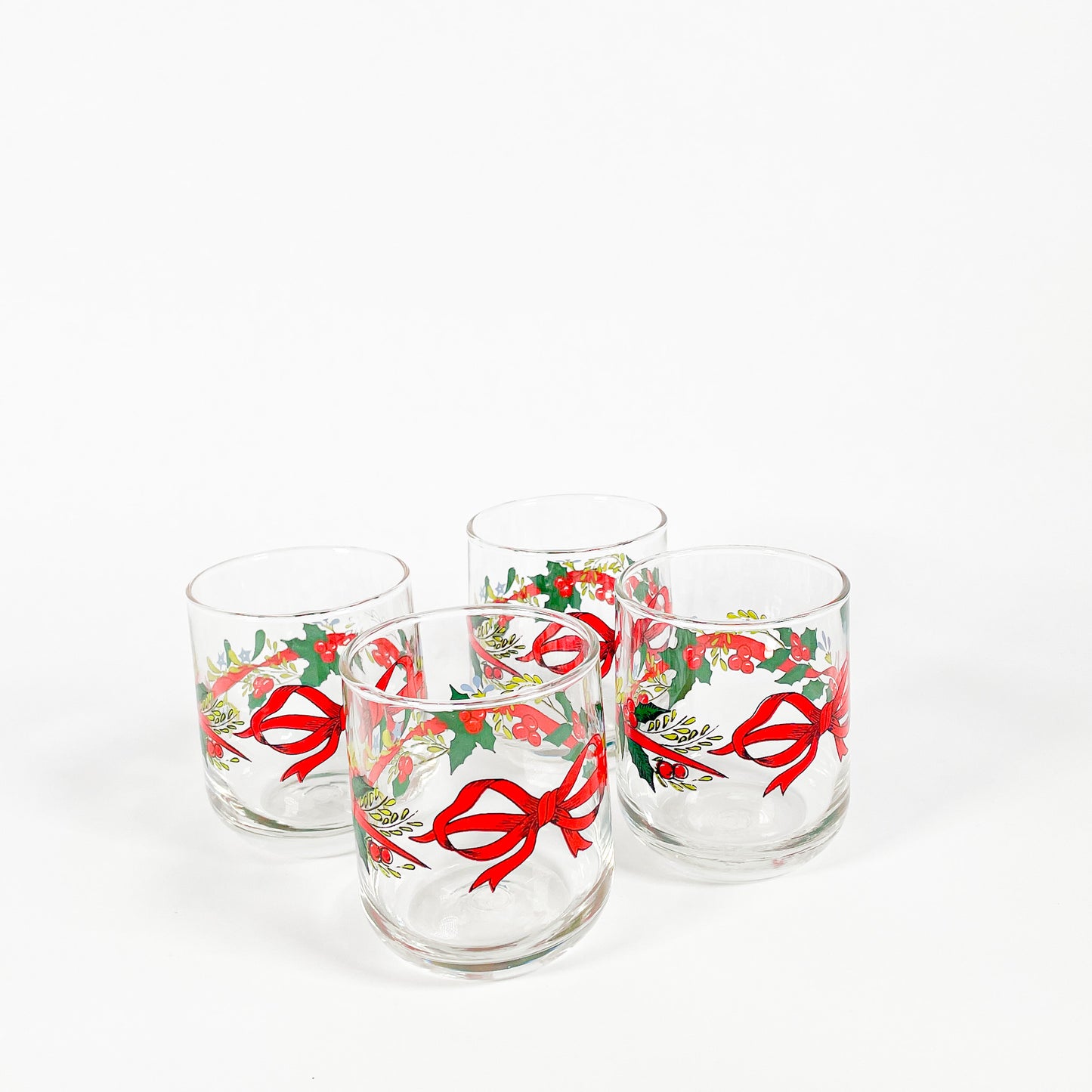 Small mistletoe leaf ribbon tumblers