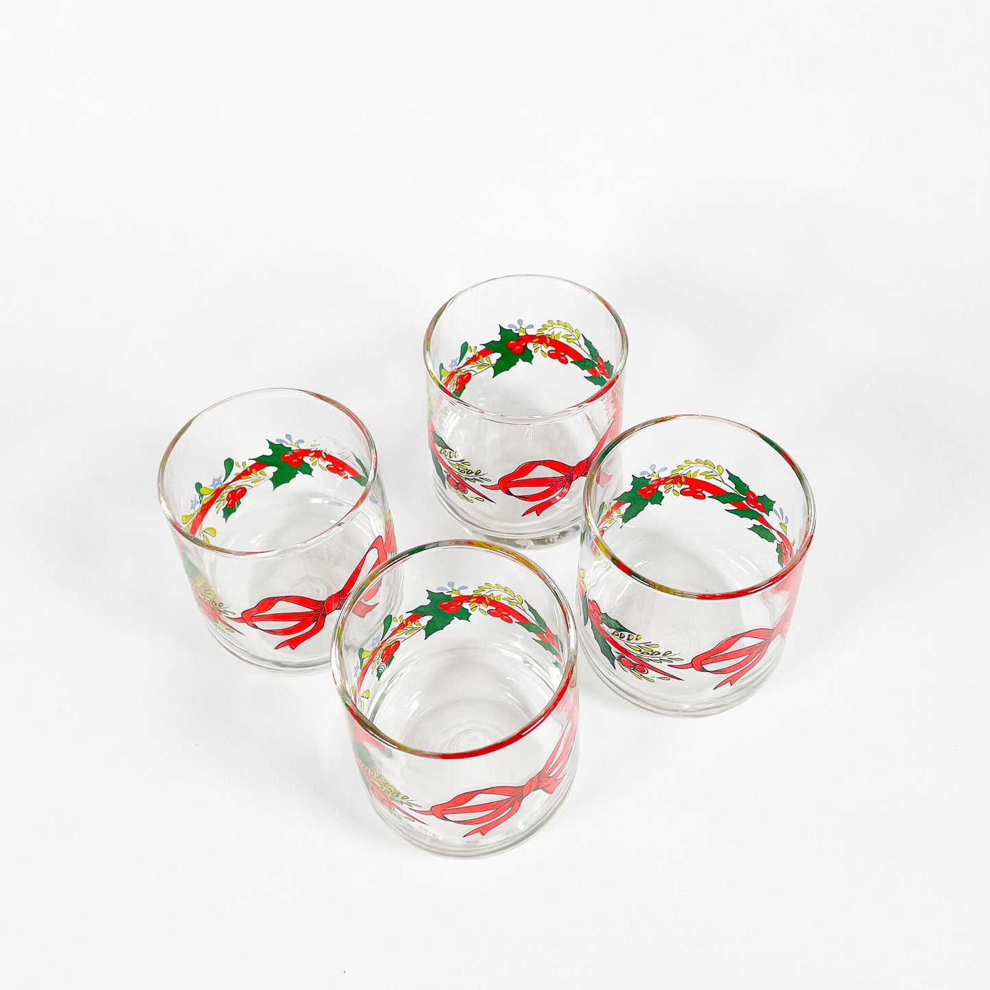 Small mistletoe leaf ribbon tumblers