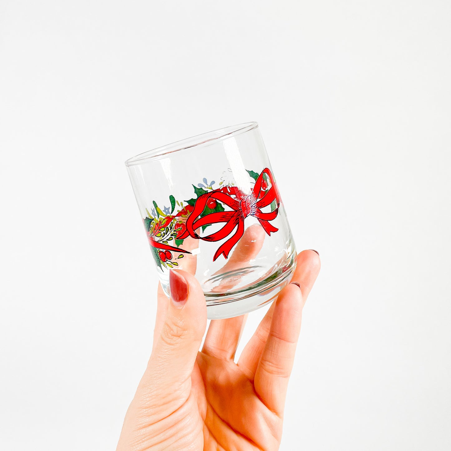 Small mistletoe leaf ribbon tumblers