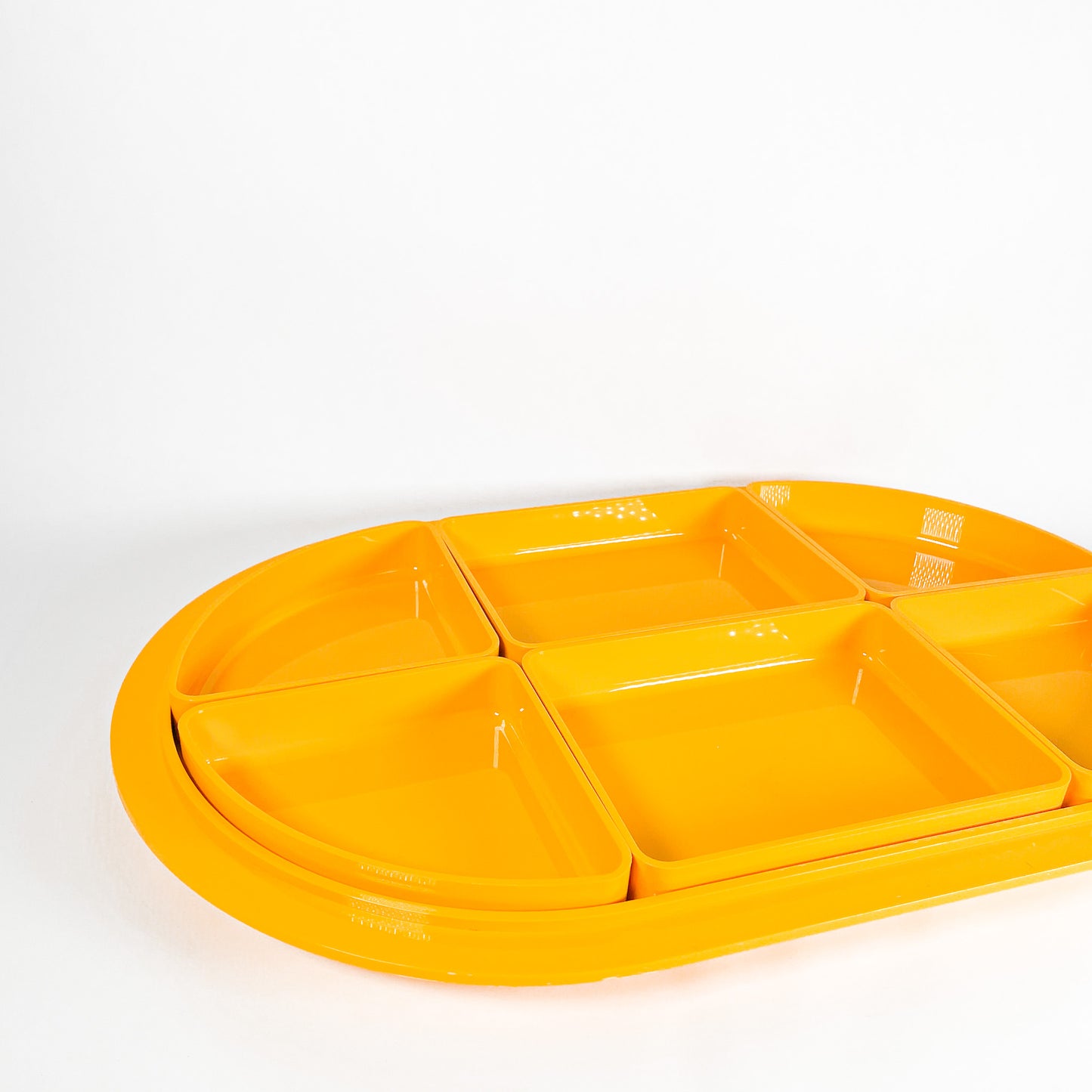 IPL André Morin yellow serving tray