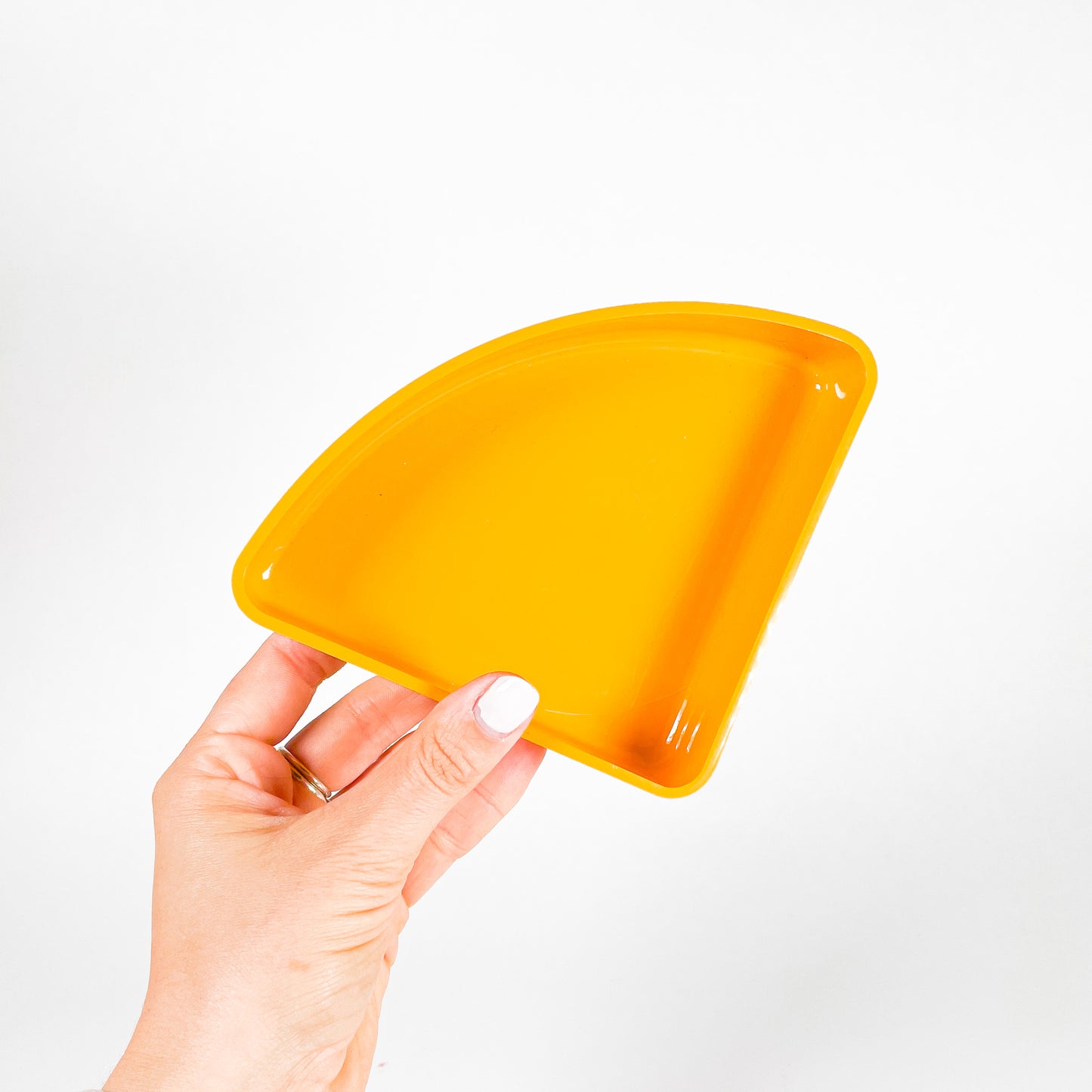 IPL André Morin yellow serving tray