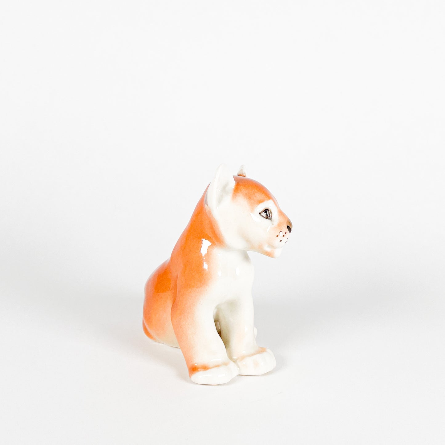 Lomonosov USSR ceramic lion cub