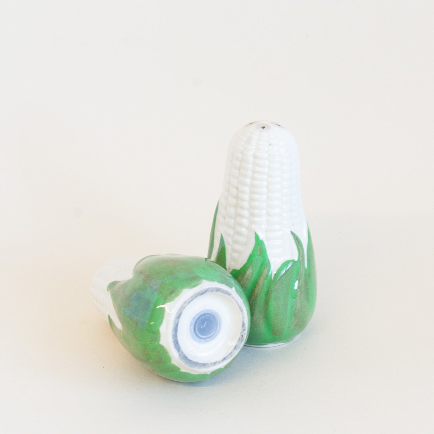 Corn salt and pepper shaker