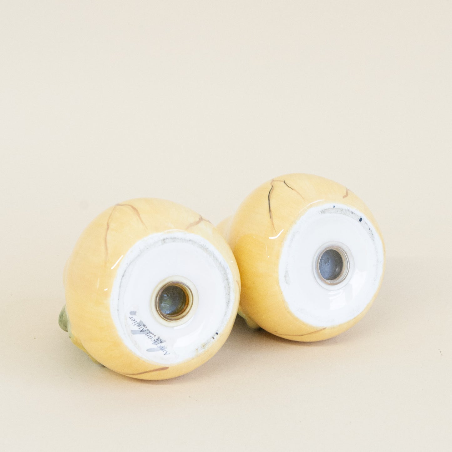 Pears salt and pepper shaker