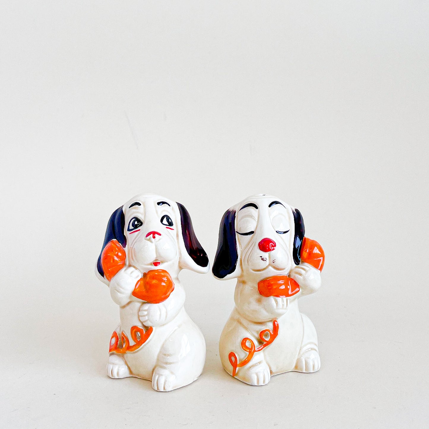 Dogs on the phone salt and pepper shakers