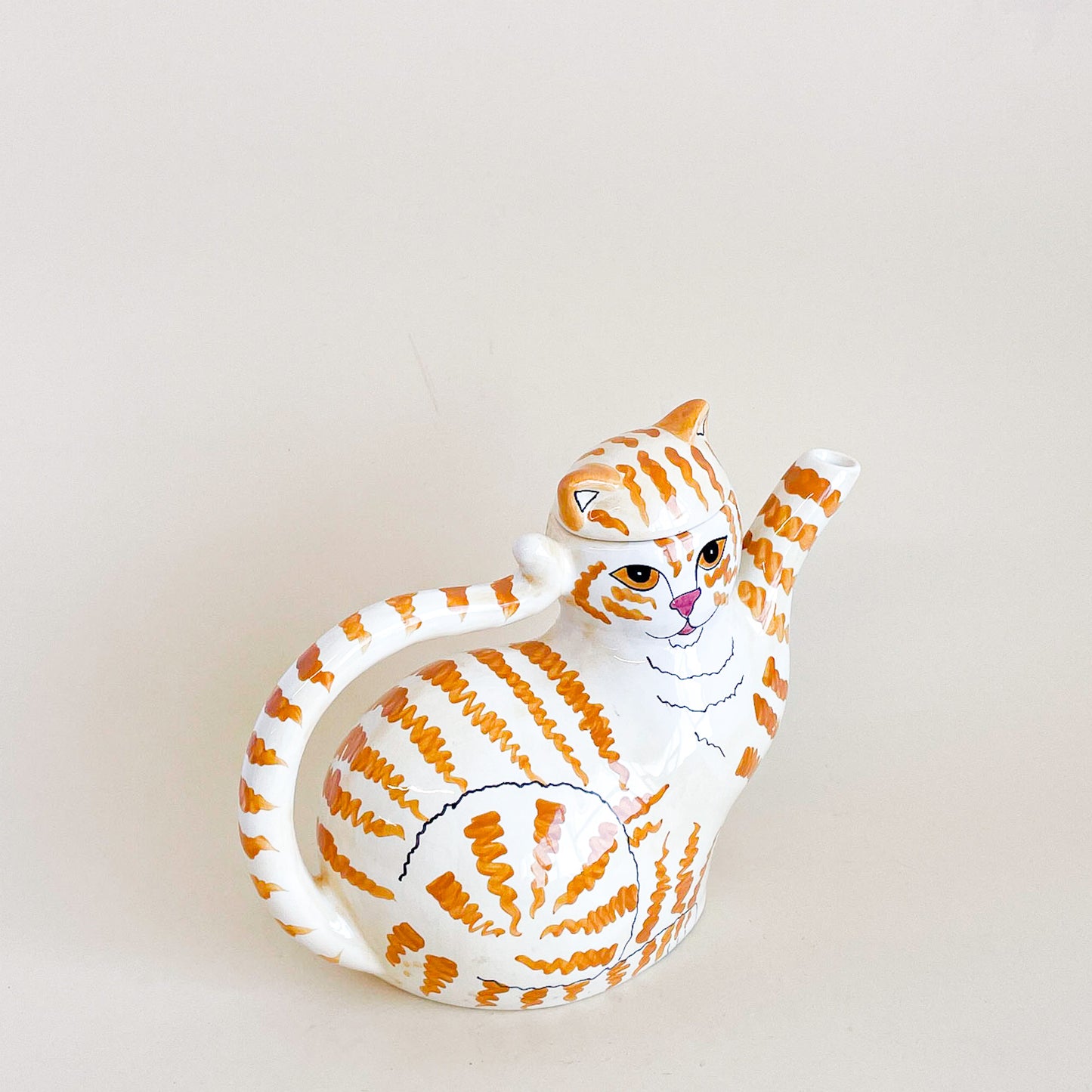 Ginger cat teapot