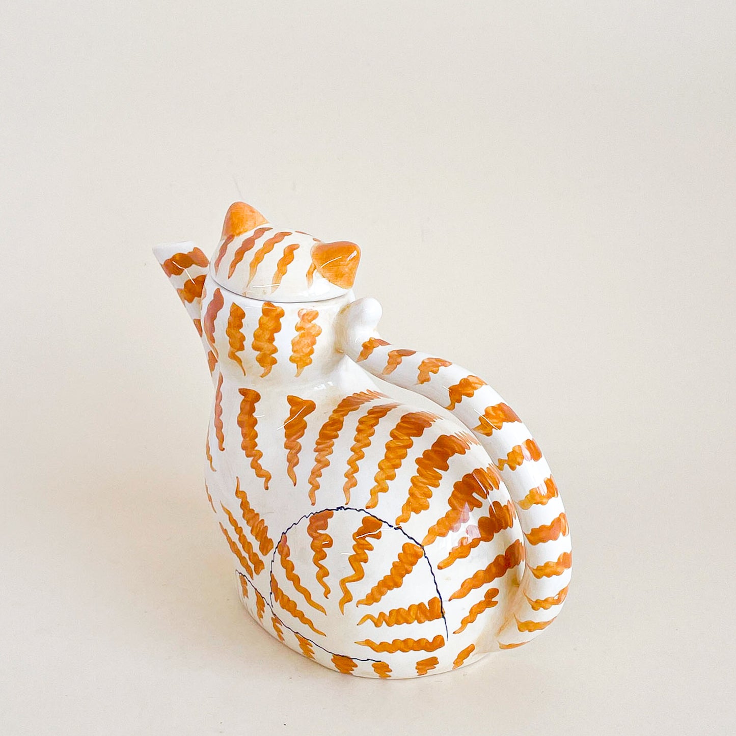 Ginger cat teapot