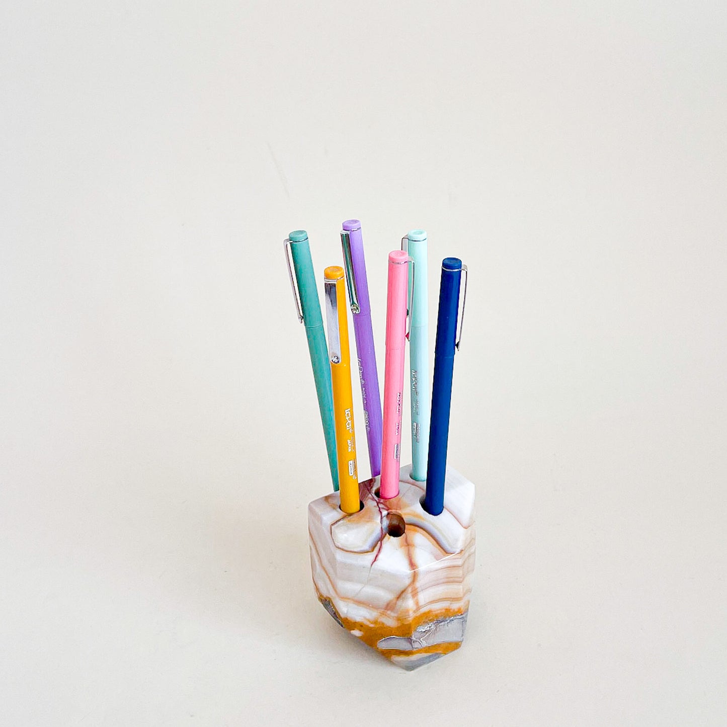 Onyx pencil holder