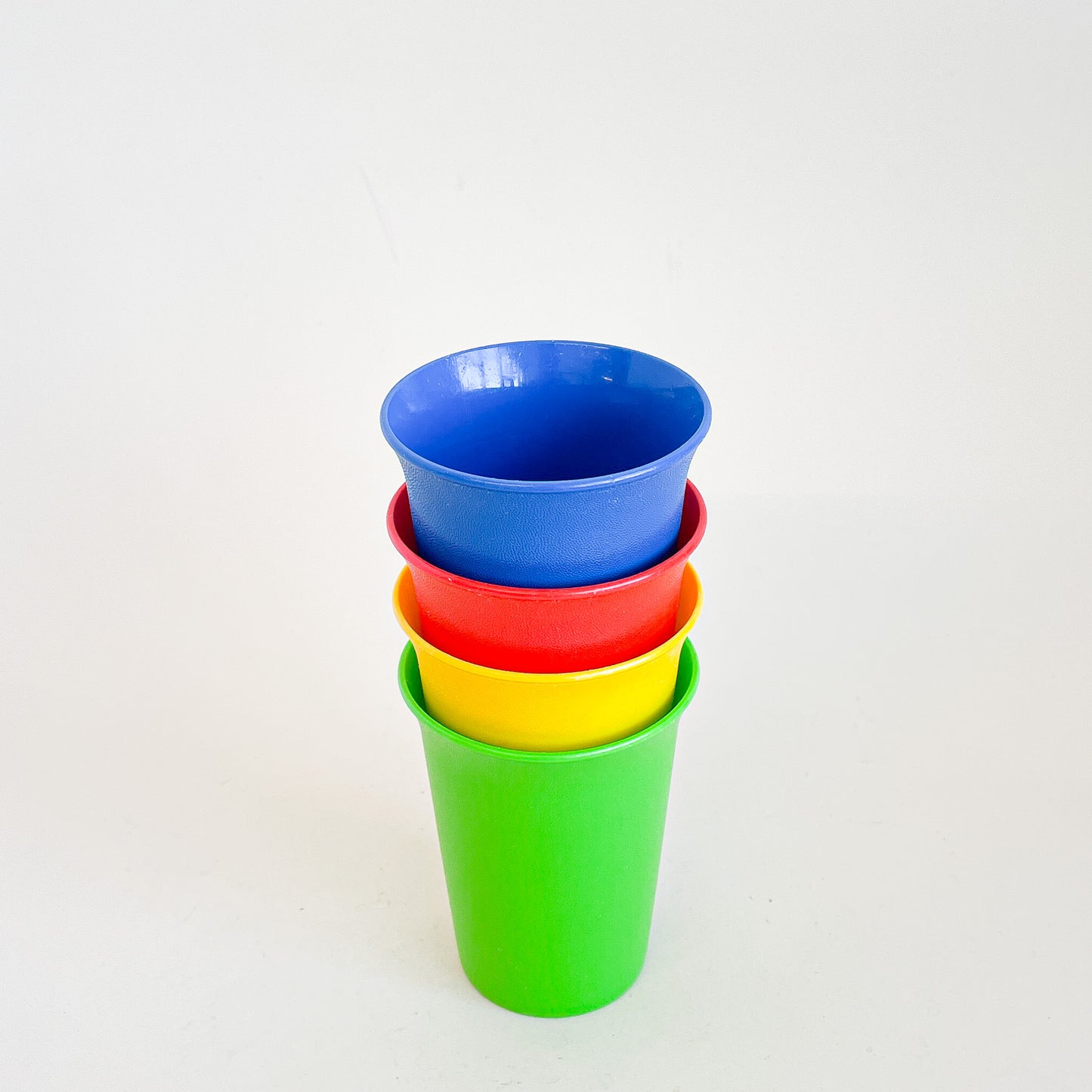 Ensemble de verres Tupperware colorés – Hello Chose