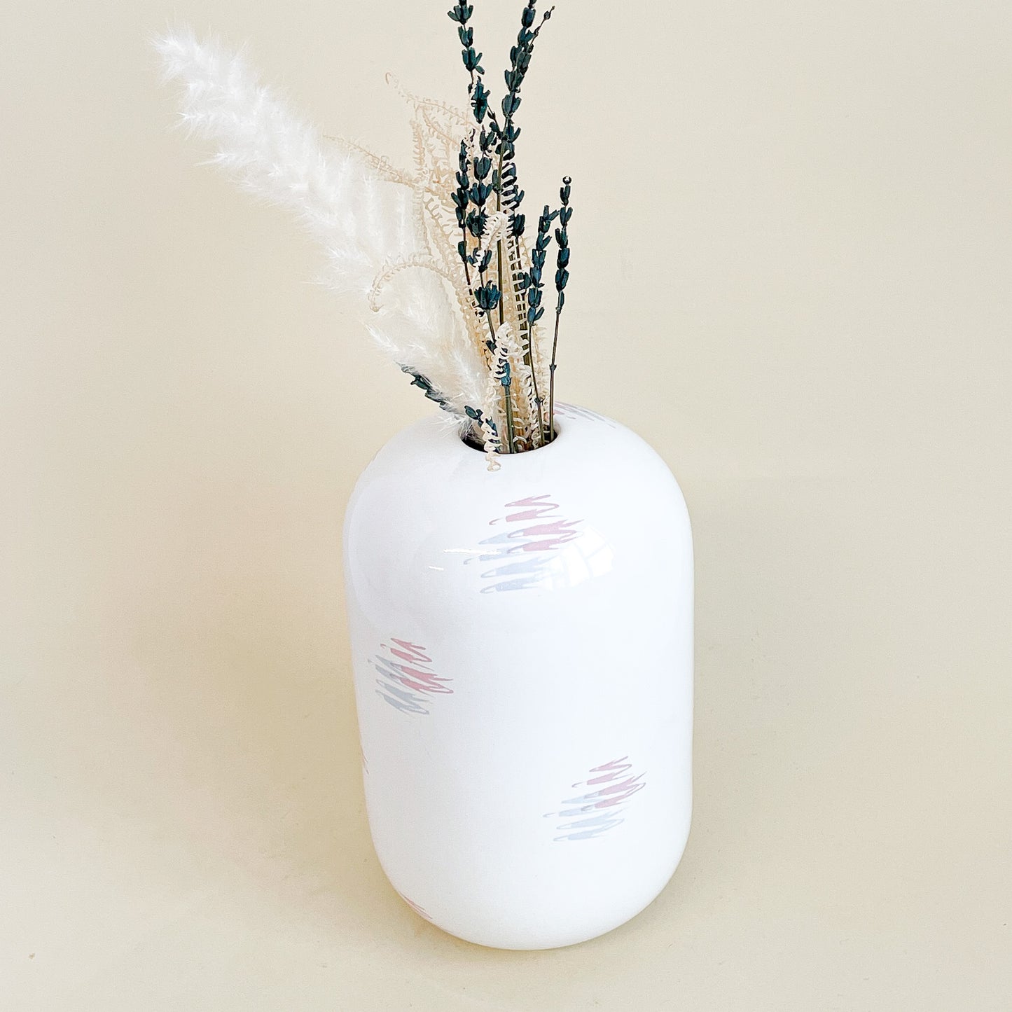 Céramique de Beauce white graffiti vase 