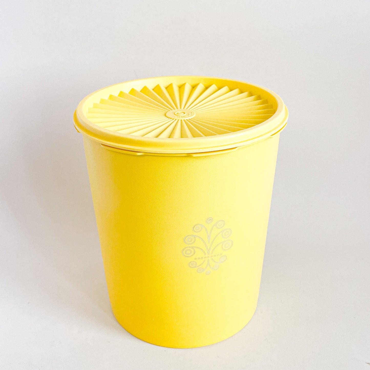 Contenant Tupperware Servalier jaune