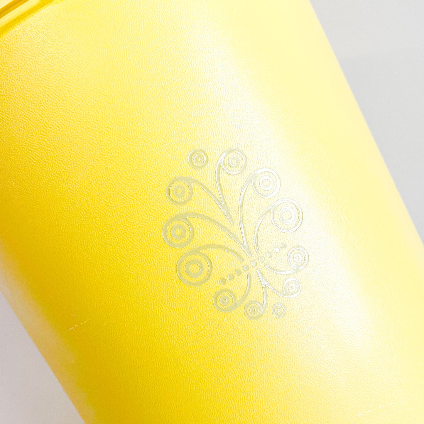 Contenant Tupperware Servalier jaune