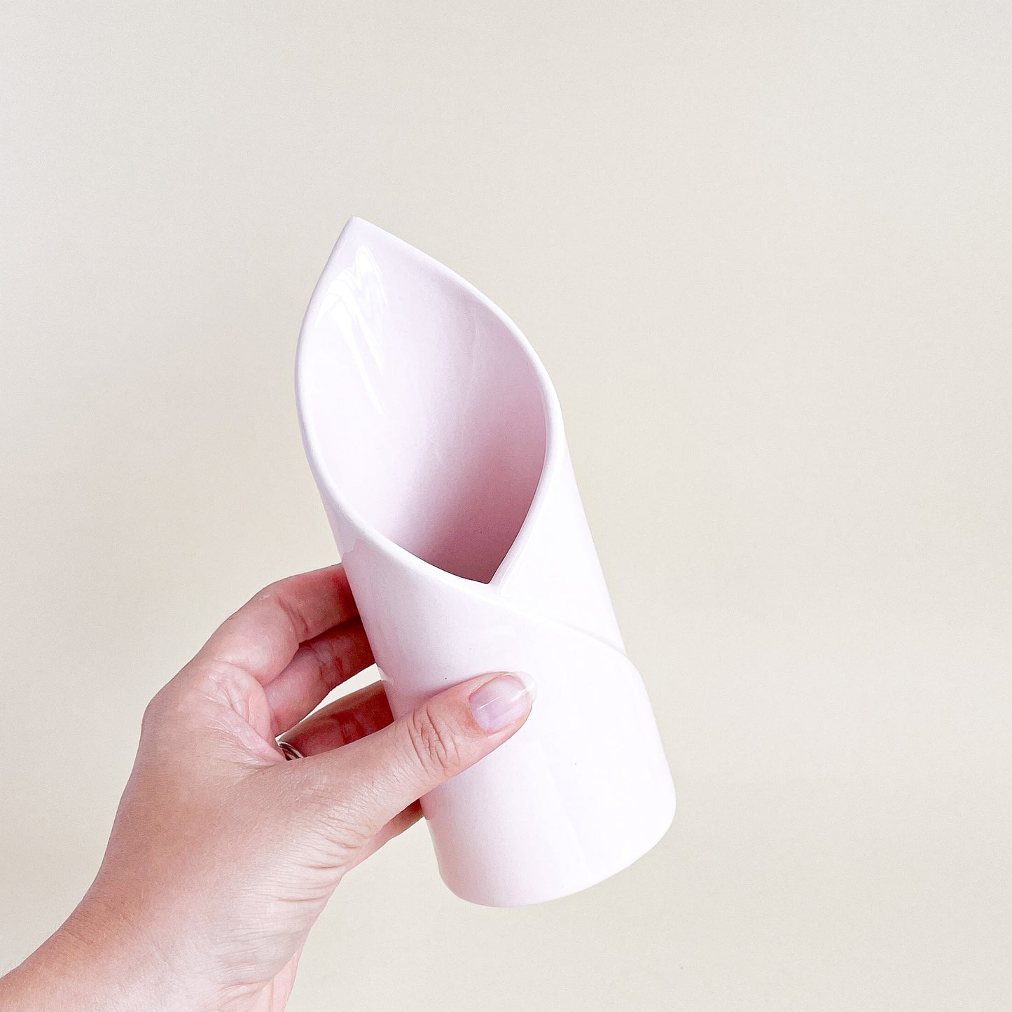 Pale pink vase/pencil holder