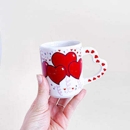 Balloon hearts mug