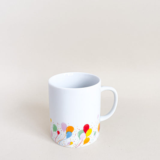 Party balloons mug