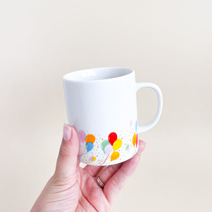 Party balloons mug