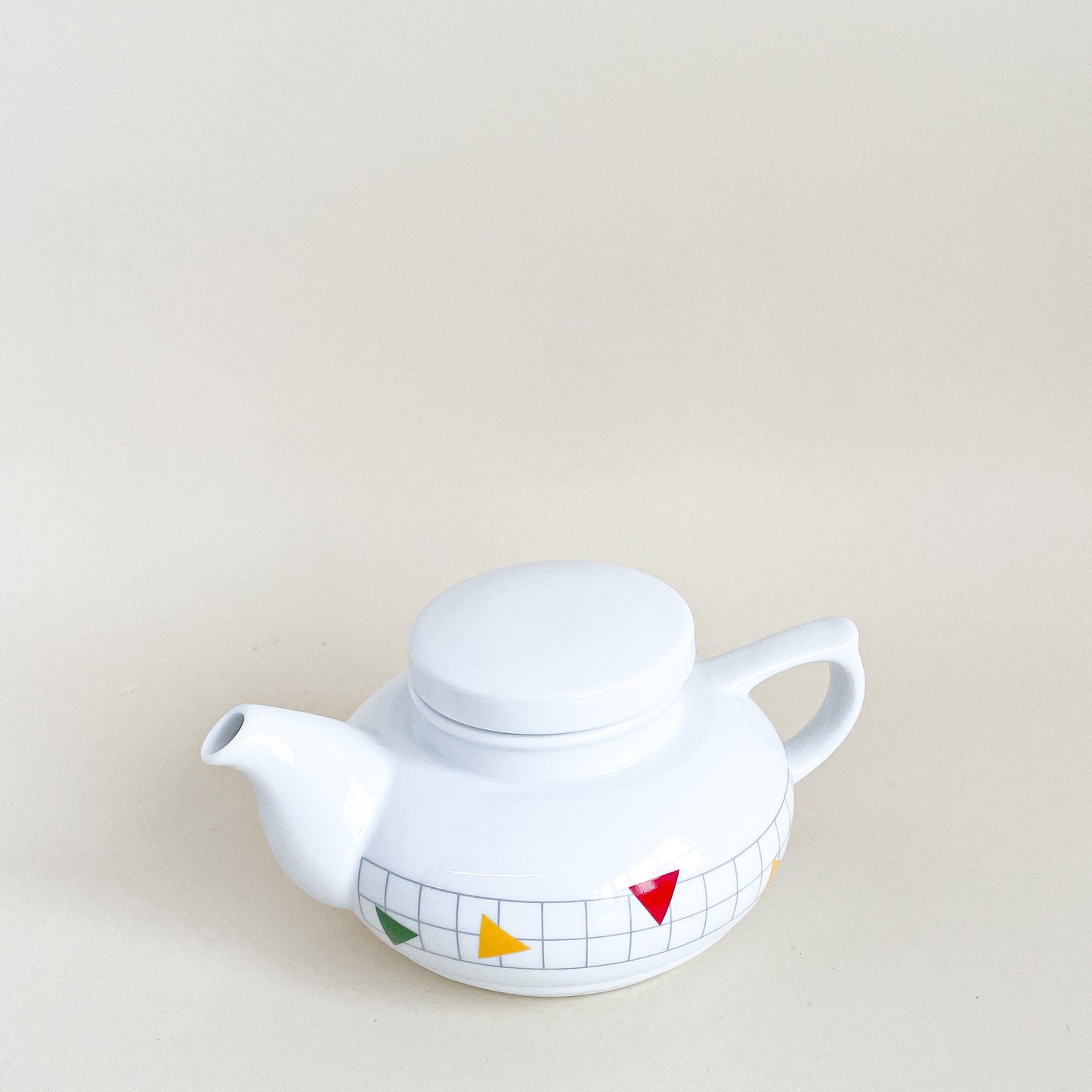 1980s memphis teapot