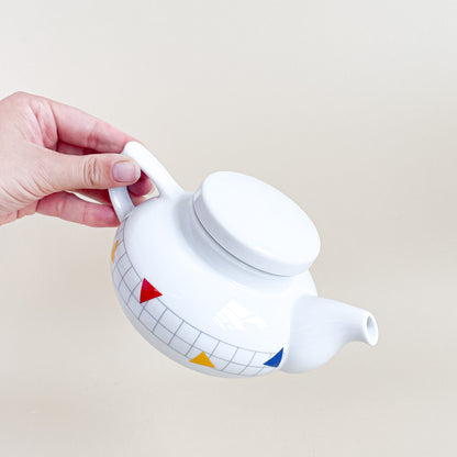 1980s memphis teapot