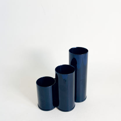 Black tubular pencil holder