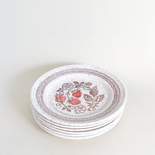 Small Churchill strawberry plates