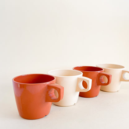 Ensemble de tasses en mélamine