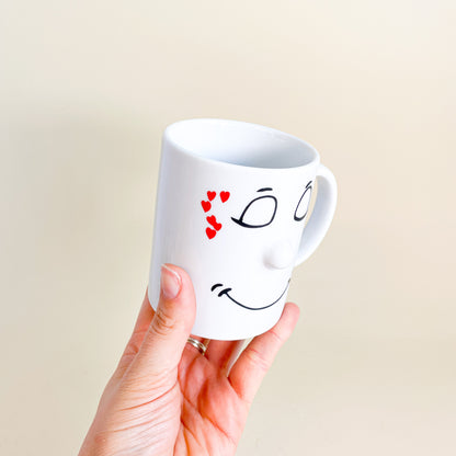 Tasse blanche bonhomme coeurs