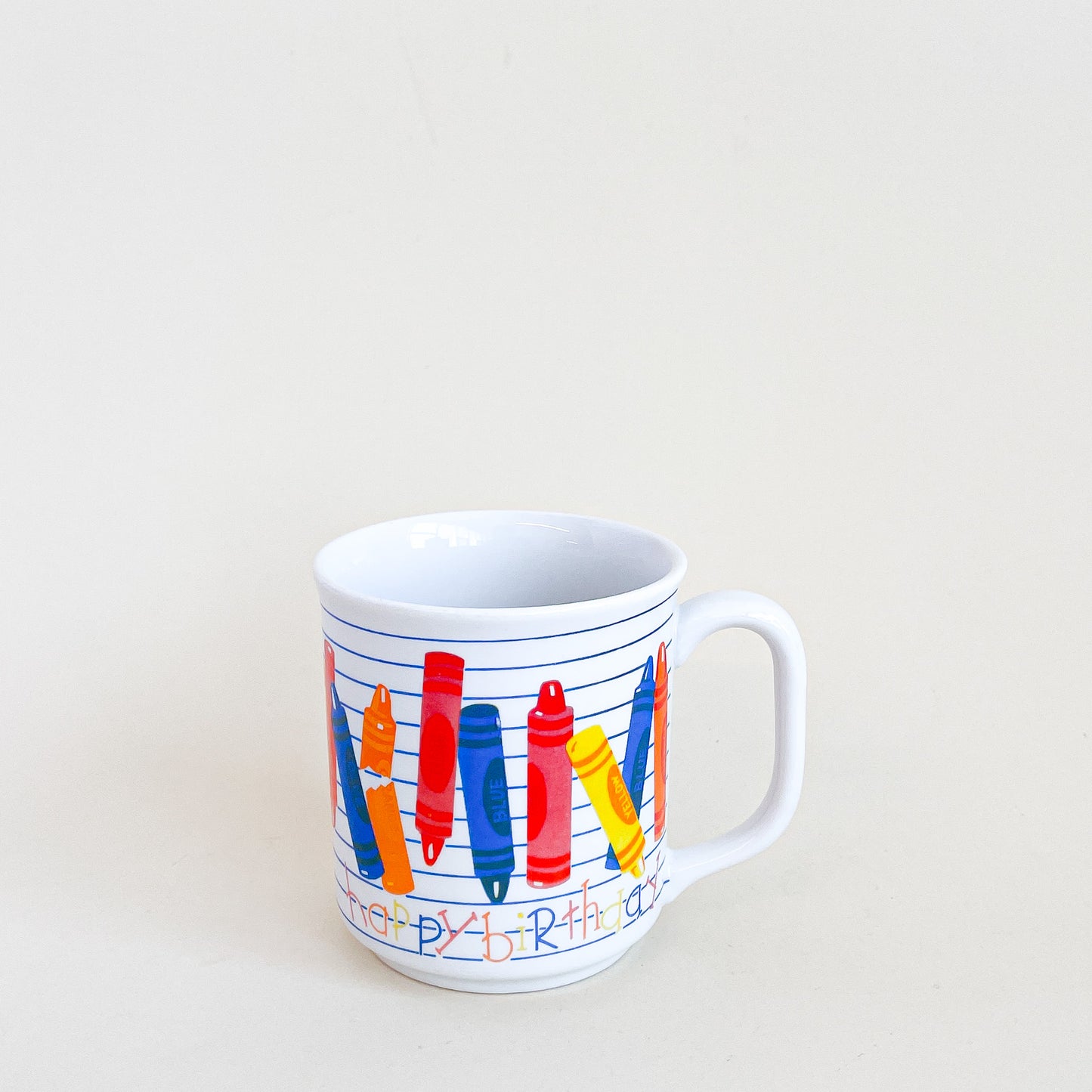 Tasse crayons happy birthday