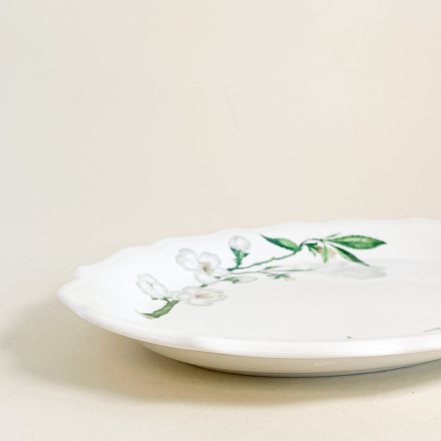 Syracuse Canada flower serving plate