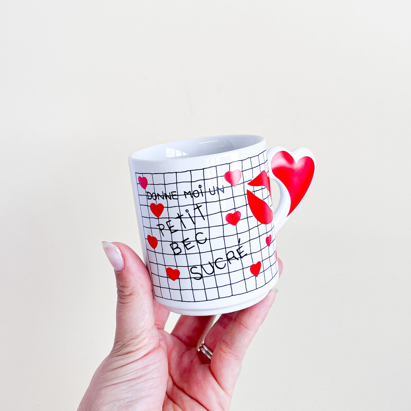 Kisses ceramic mug