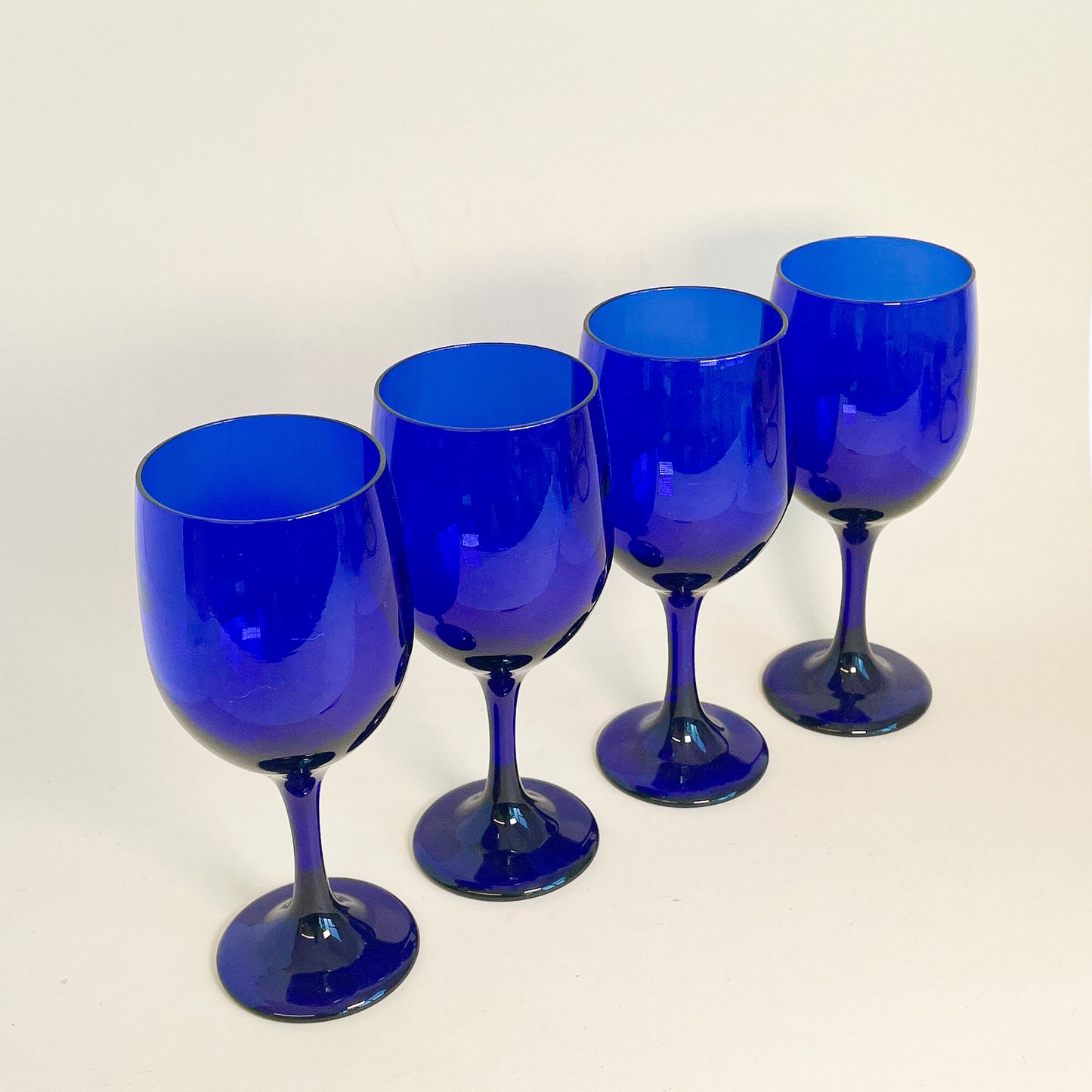 Libbey cobalt blue wine glasses set