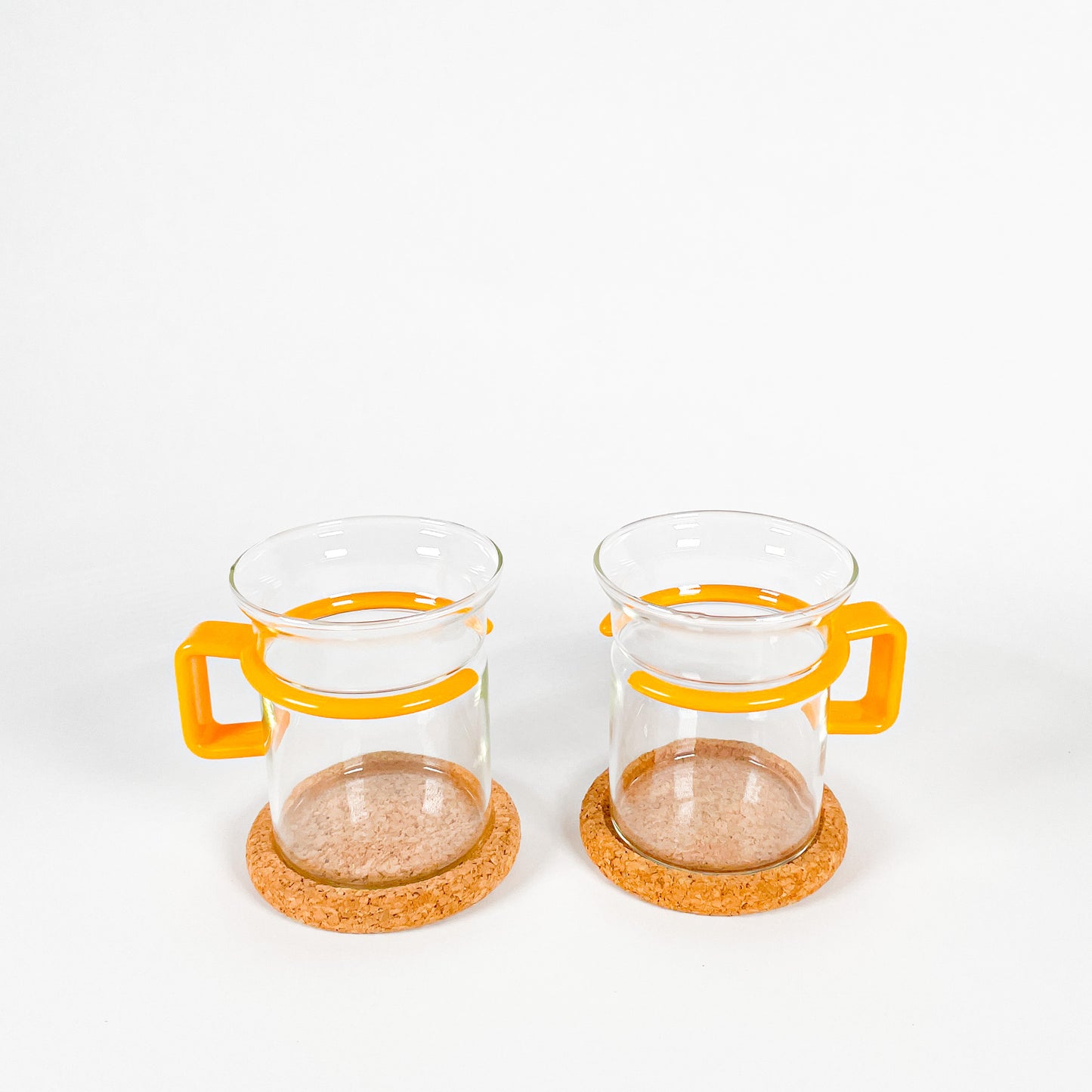 Small yellow Bodum mugs duo