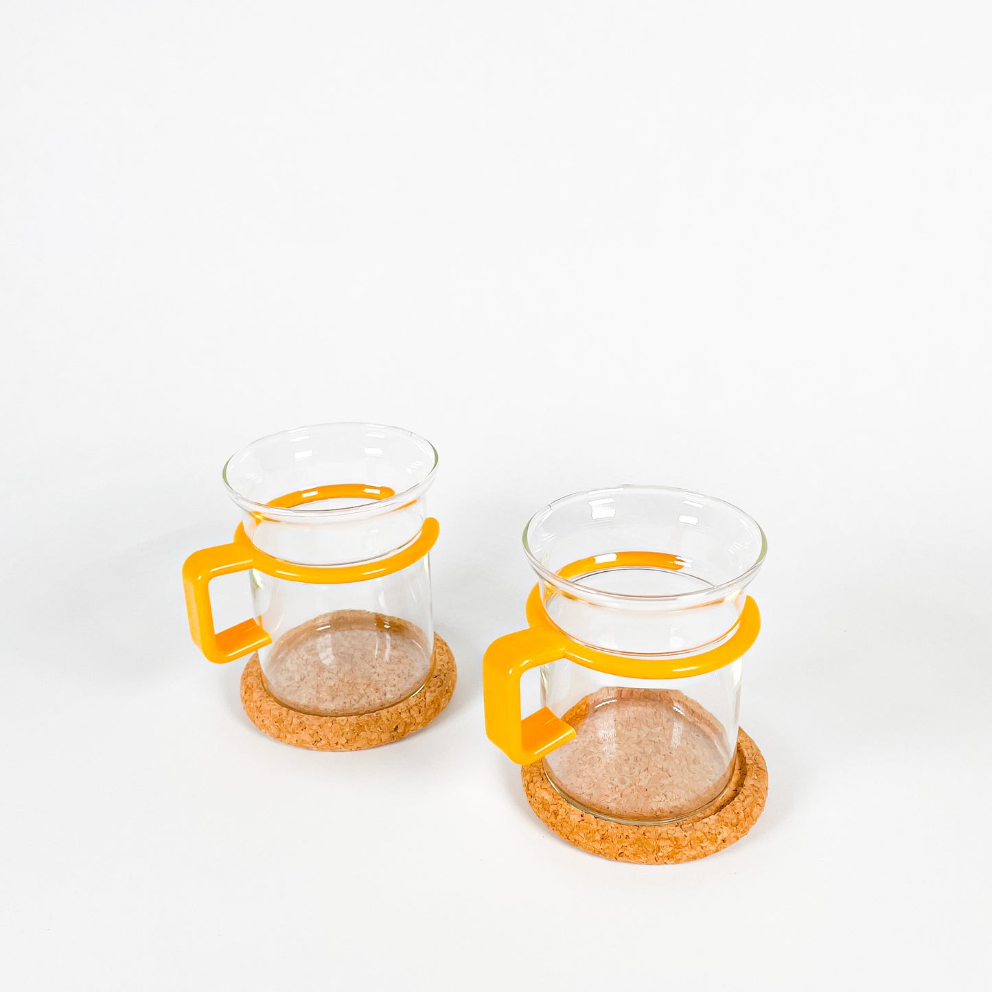 Small yellow Bodum mugs duo