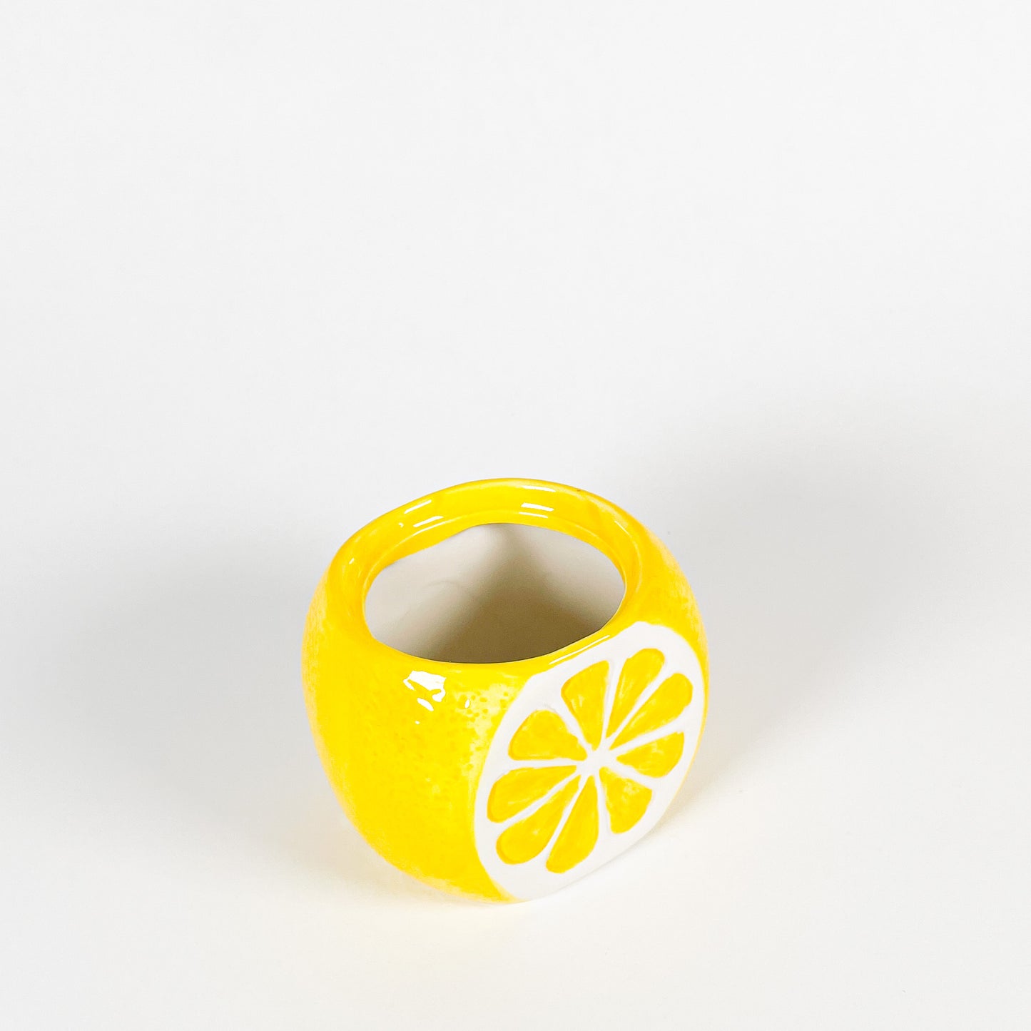 Small ceramic lemon pot