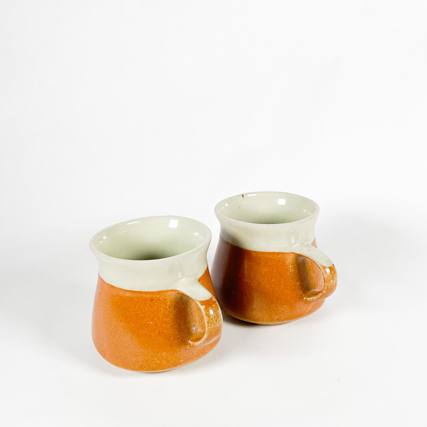 Duo de tasses en grès Cerval