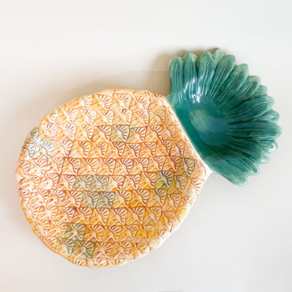 Pineapple serving bowl