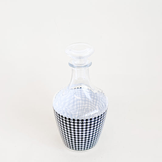 Carafe en verre pied-de-poule