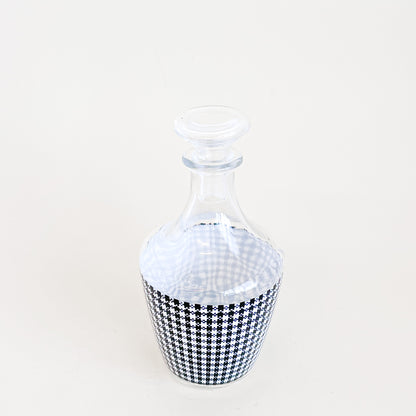 Carafe en verre pied-de-poule